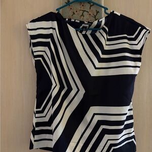 Black and White Geometric Women's Top